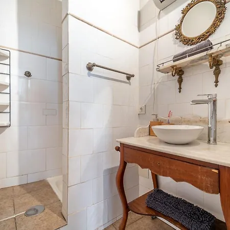 Beautiful Flat Near Plaza Merced *