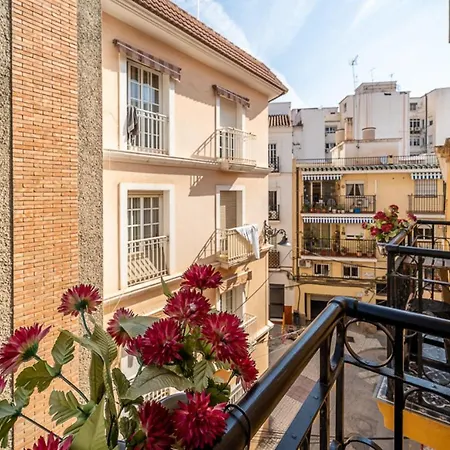 Beautiful Flat Near Plaza Merced Malaga