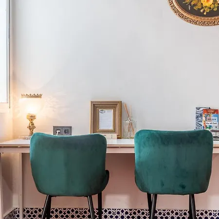 Beautiful Flat Near Plaza Merced Apartment Malaga
