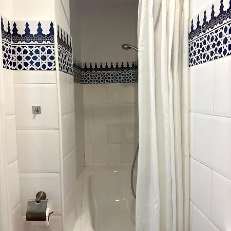 Beautiful Flat Near Plaza Merced Apartment Malaga