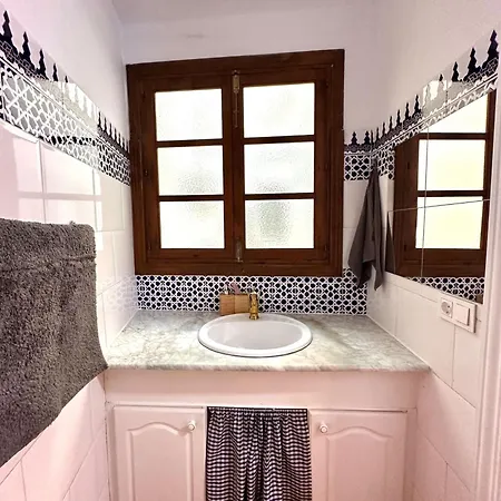 Beautiful Flat Near Plaza Merced *