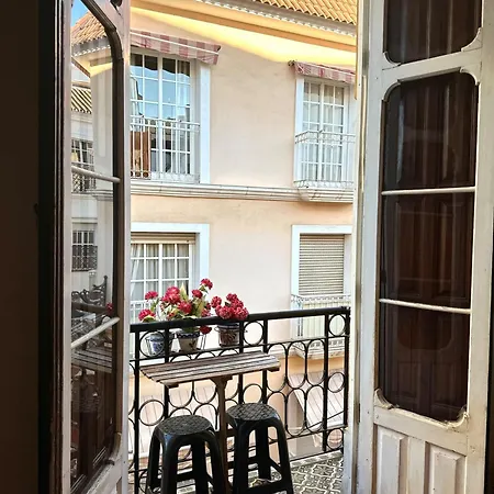 Beautiful Flat Near Plaza Merced Apartment *