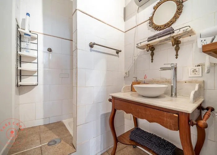Beautiful Flat Near Plaza Merced *